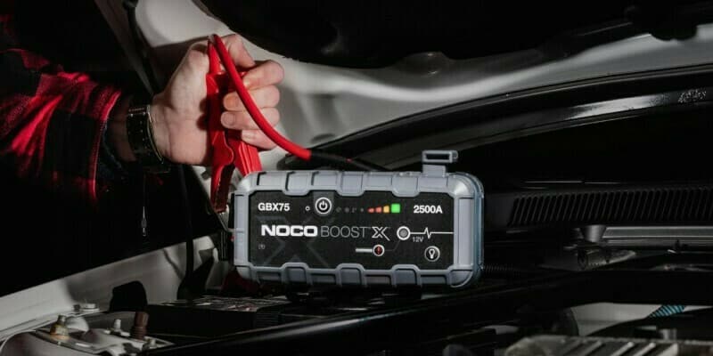 Noco Boost X Φορητός Εκκινητής Μπαταρίας Αυτοκινήτου & Μοτοσυκλέτας 2500A με Power Bank / USB / Φακό 12V GBX75