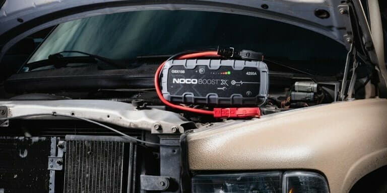 Noco GBX155 Boost X Φορητός Εκκινητής Μπαταρίας Αυτοκινήτου & Μοτοσυκλέτας 4250A με Power Bank / USB / Φακό 12V 4