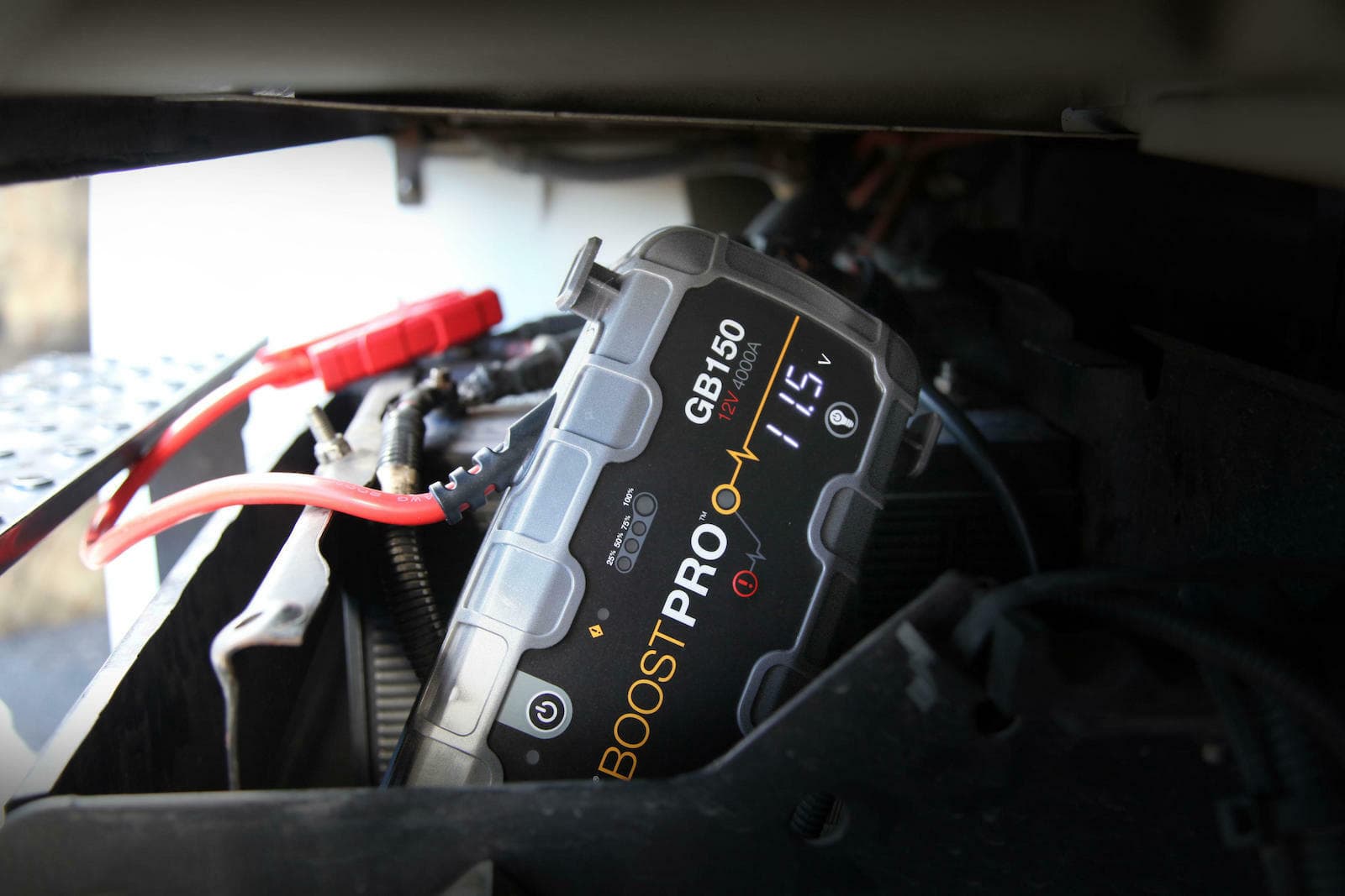 Noco Genius Boost Sport Φορητός Εκκινητής Μπαταρίας Αυτοκινήτου & Μοτοσυκλέτας 3000A με Power Bank / USB 12V GB150 3