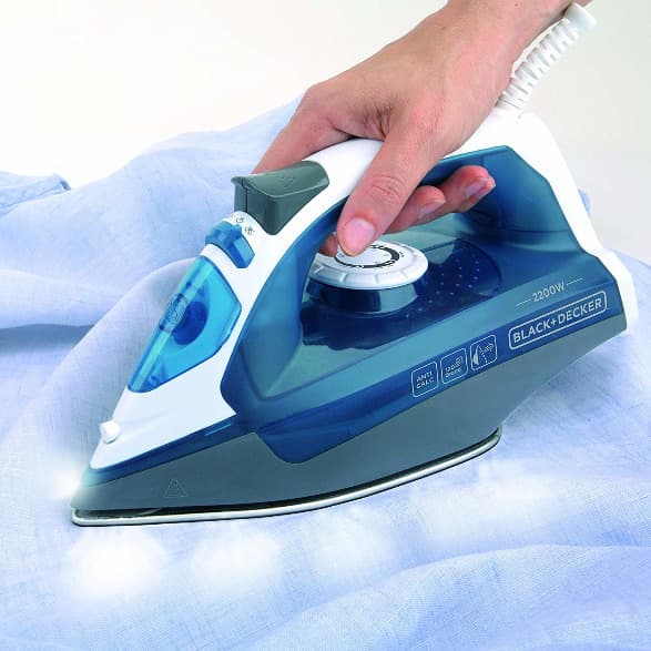 Black & Decker BXIR2200E Σίδερο Ατμού 2200W με Ανοξείδωτη Πλάκα και Συνεχόμενη Παροχή 30gr/min 6