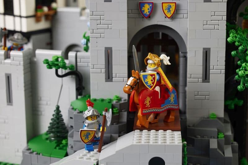LEGO Castle Lion Knights' Castle για 18+ Ετών 4514τμχ 10305 10
