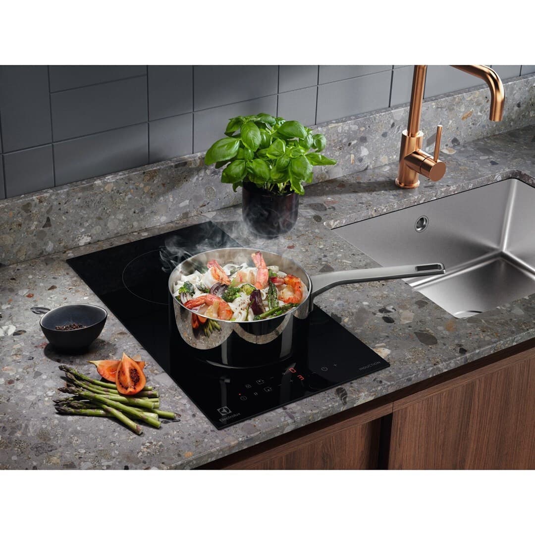 Electrolux Domino Κεραμική Εστία Αυτόνομη με Λειτουργία Κλειδώματος 29x52εκ. LIT30230C 4