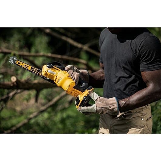 DEWALT Κλαδευτικό Αλυσοπρίονο Μπαταρίας Solo Brushless 18V 2.1kg με Λάμα 20cm DCMPS520N 12