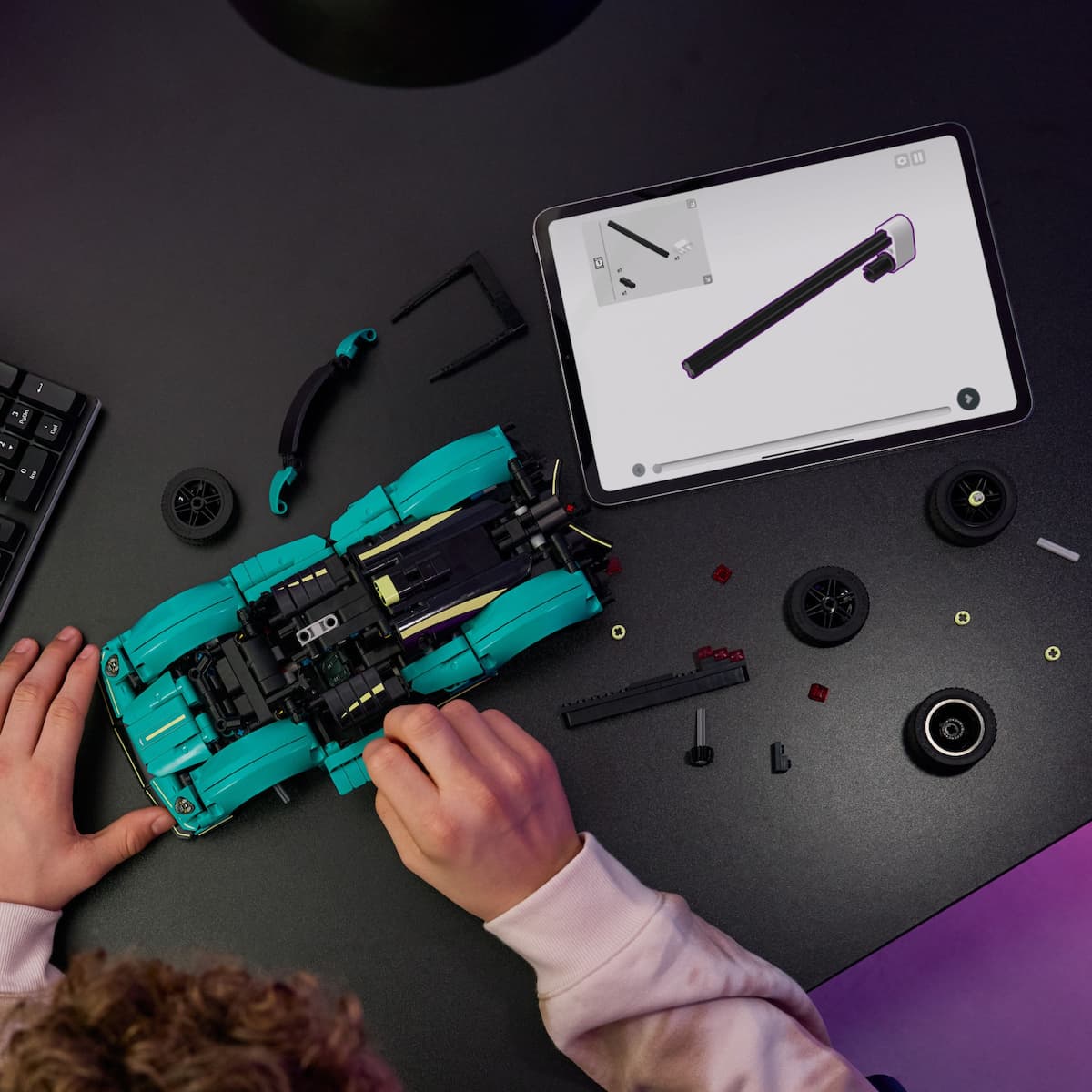 LEGO Technic Aston Martin Valkyrie για 9+ Ετών 707τμχ 42208 7