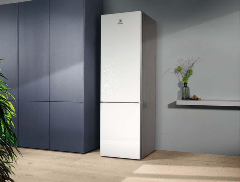 Electrolux Ψυγειοκαταψύκτης 367lt NoFrost Υ201xΠ59.5xΒ66.2εκ. Inox LNT7ME36G2 5