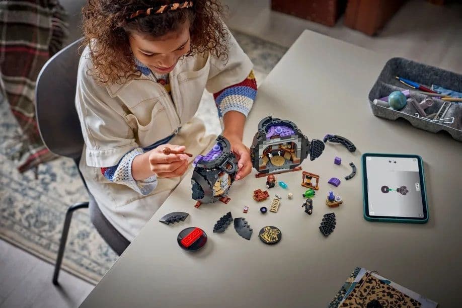 LEGO Harry Potter Cauldron: Secret Potions Classroom για 10+ Ετών 652τμχ 76464 6