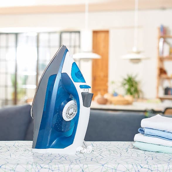 Black & Decker BXIR2200E Σίδερο Ατμού 2200W με Ανοξείδωτη Πλάκα και Συνεχόμενη Παροχή 30gr/min 5