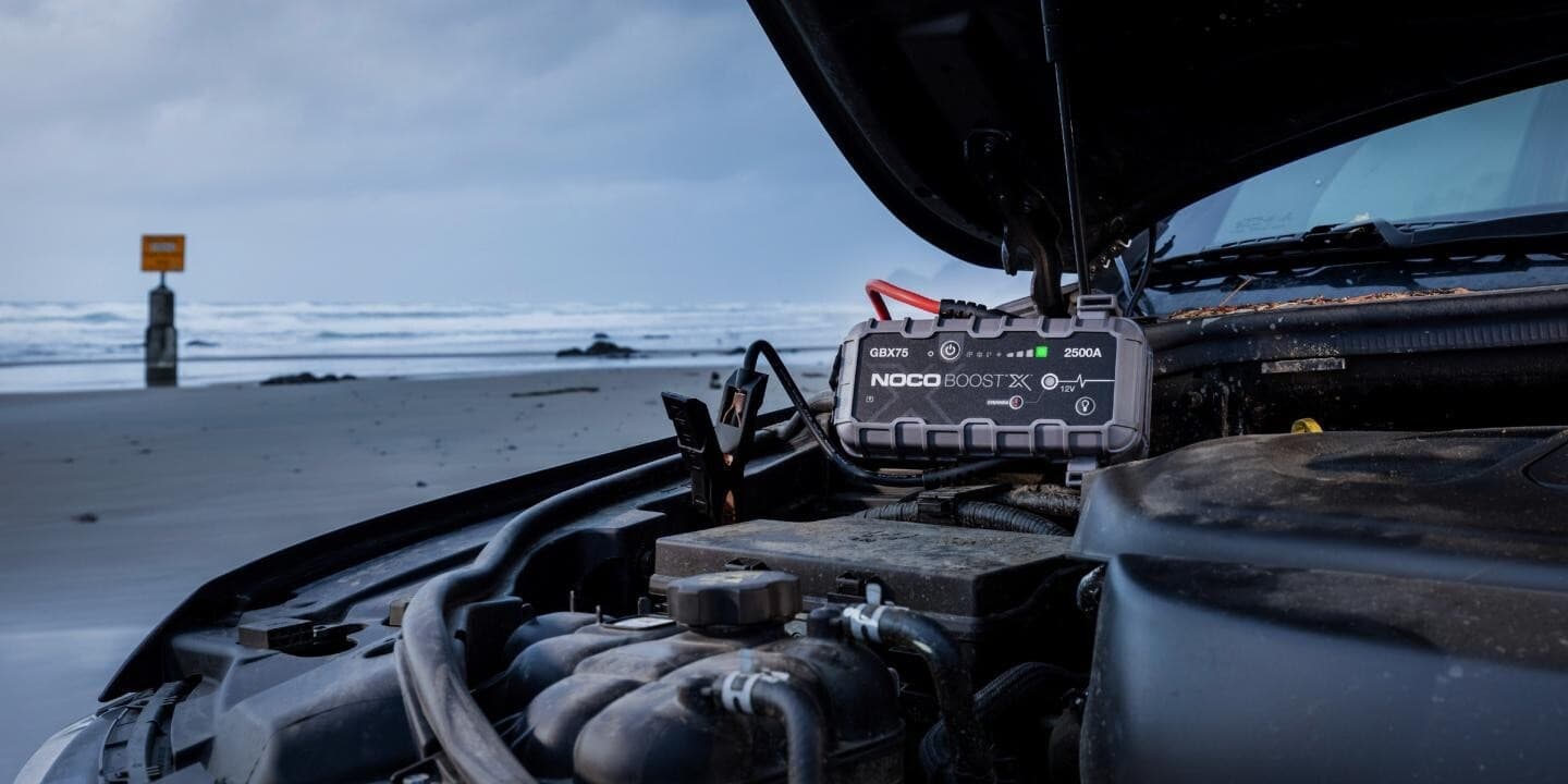 Noco Boost X Φορητός Εκκινητής Μπαταρίας Αυτοκινήτου & Μοτοσυκλέτας 2500A με Power Bank / USB / Φακό 12V GBX75 6