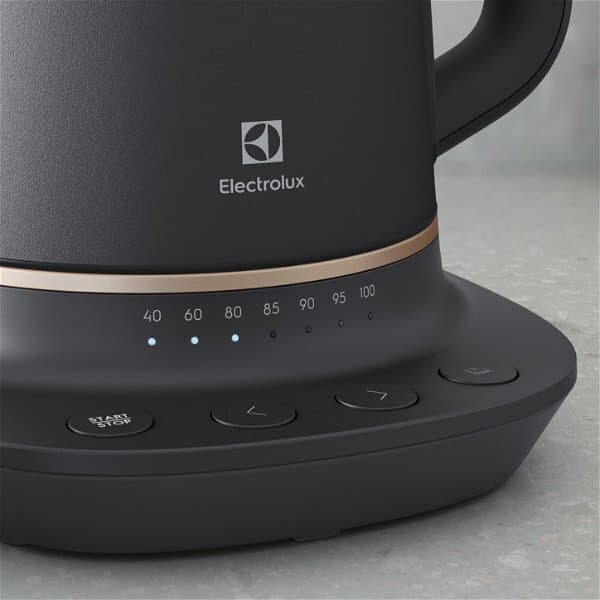 Electrolux Βραστήρας 1.7lt 2400W Γκρι E7K1-6BP 4
