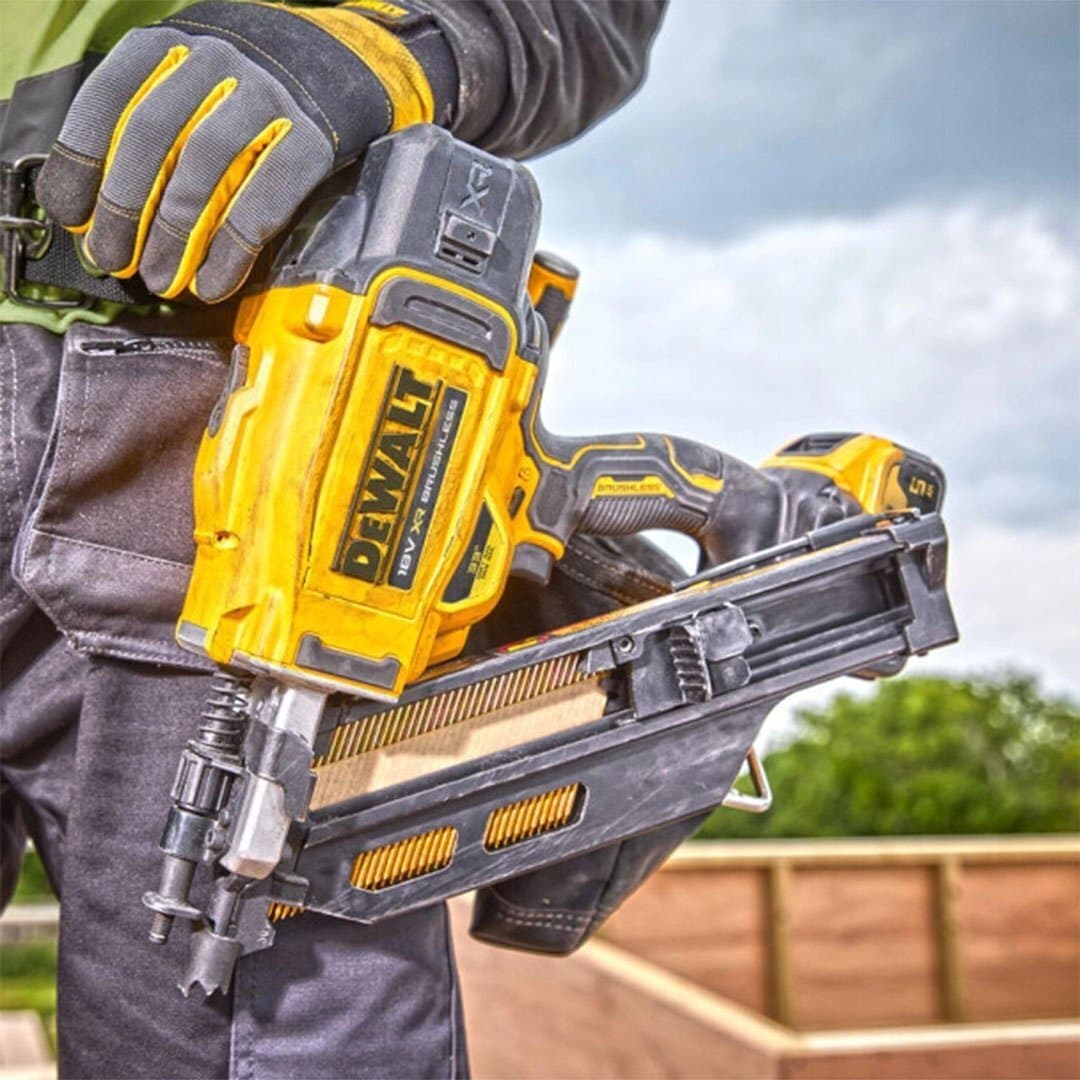 DEWALT Καρφωτικό Μπαταρίας DCN930N 18V για Καρφιά 6