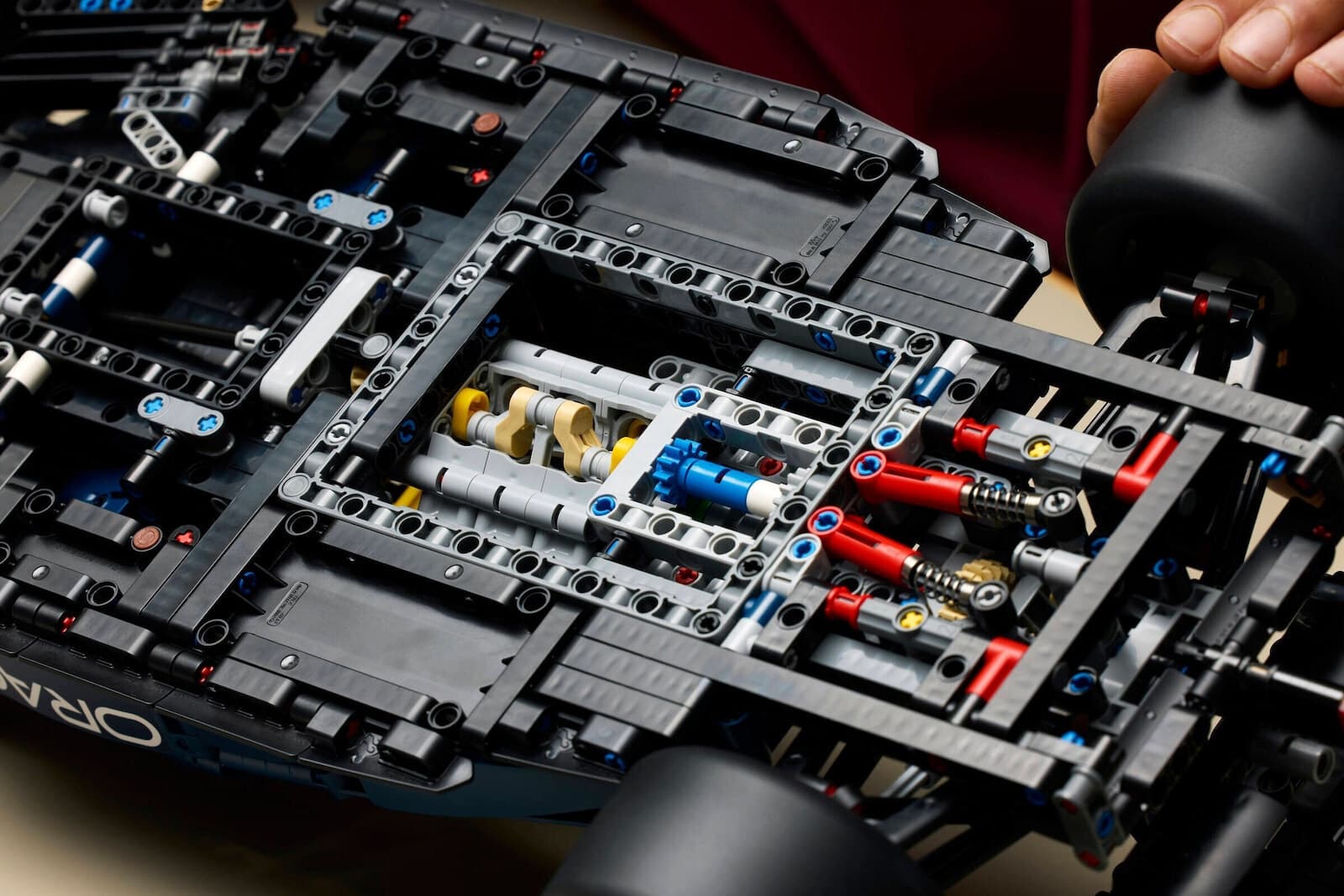 LEGO Technic Oracle Red Bull Racing RB20 F1 Car για 18+ Ετών 1639τμχ 42206 6
