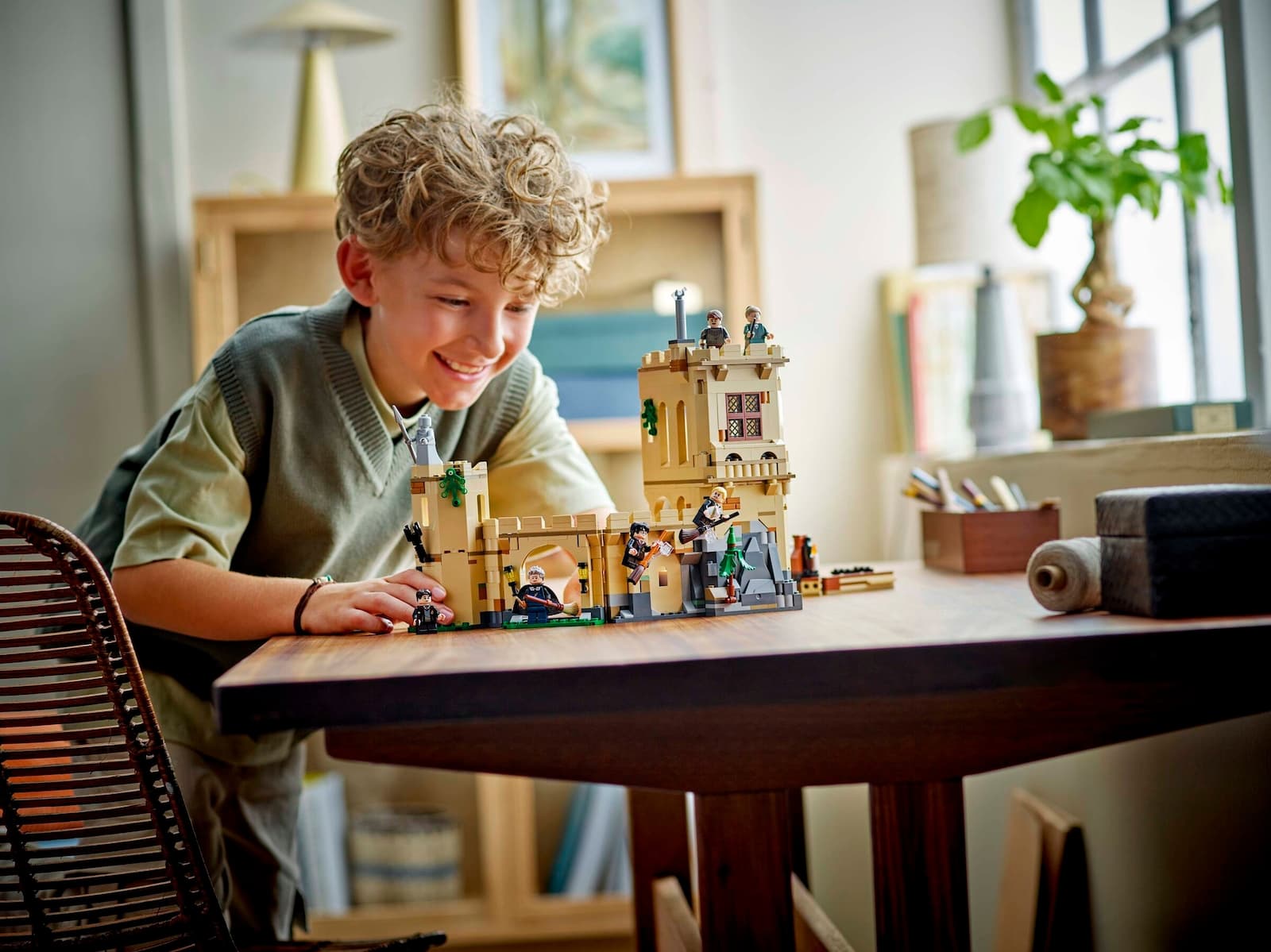 LEGO Harry Potter Hogwarts Castle: Flying Lessons για 9+ Ετών 651τμχ 76447 9