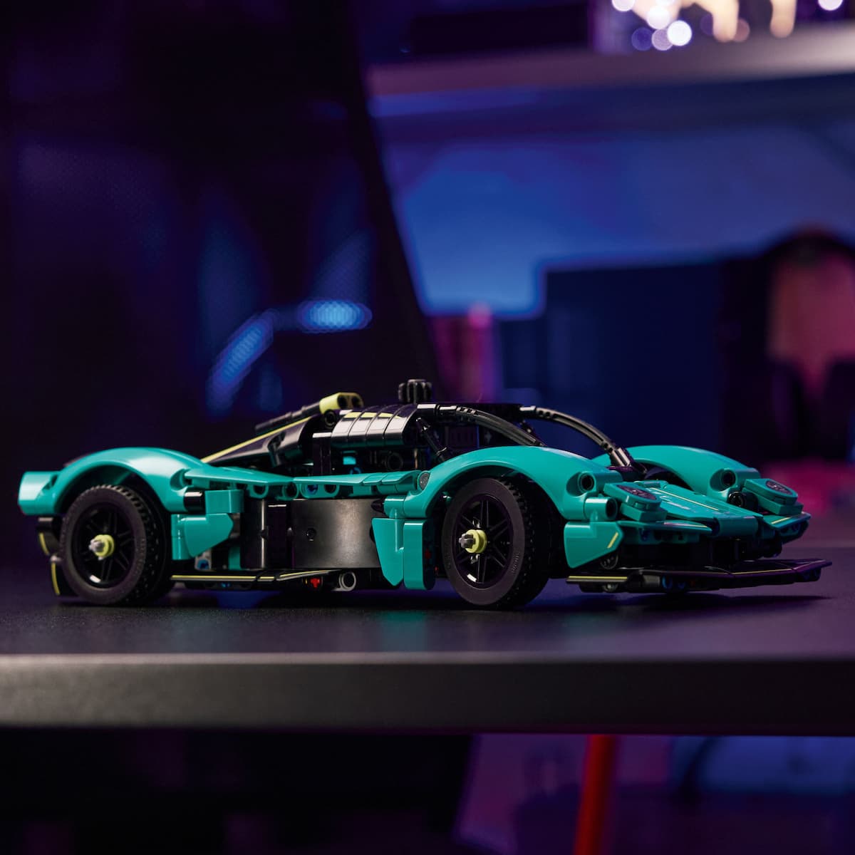 LEGO Technic Aston Martin Valkyrie για 9+ Ετών 707τμχ 42208 8
