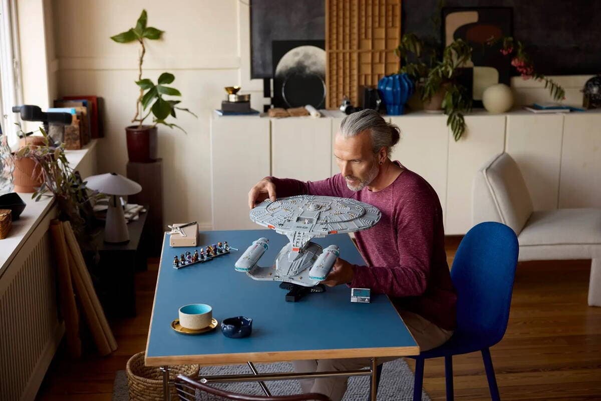 LEGO Icons Star Trek: U.S.S. Enterprise NCC-1701-D™ για 18+ Ετών 3600τμχ 10356 6