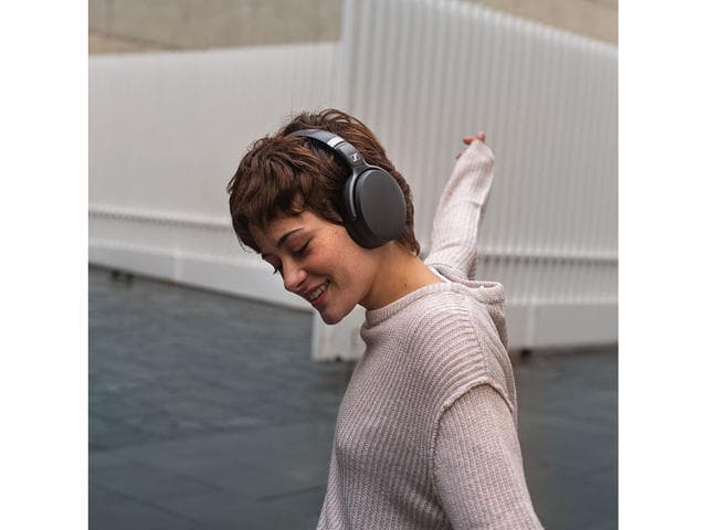 Sennheiser HD 450BT Ασύρματα / Ενσύρματα Over Ear Ακουστικά με 30 ώρες Λειτουργίας και Quick Charge Μαύρα 12