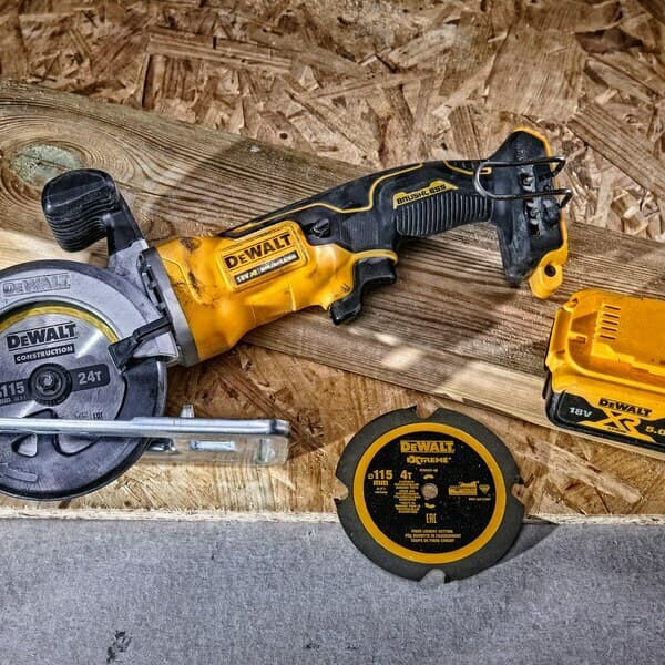 DEWALT DCS571NT Δισκοπρίονο Brushless 18V Solo με Σύστημα Αναρρόφησης 11