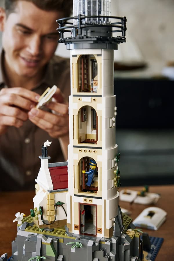 LEGO Ideas Motorized Lighthouse για 18+ Ετών 21335 3