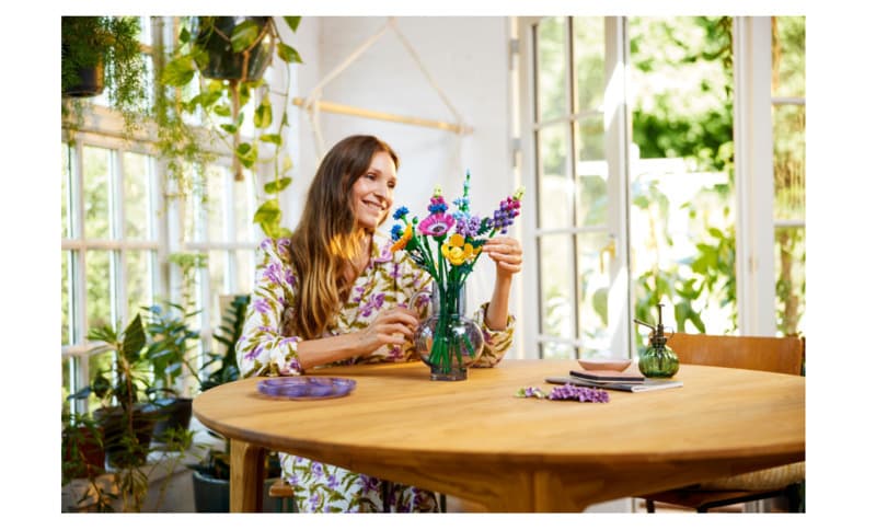 LEGO Botanical Collection Wildflower Bouquet για 18+ Ετών 939τμχ 10313 10