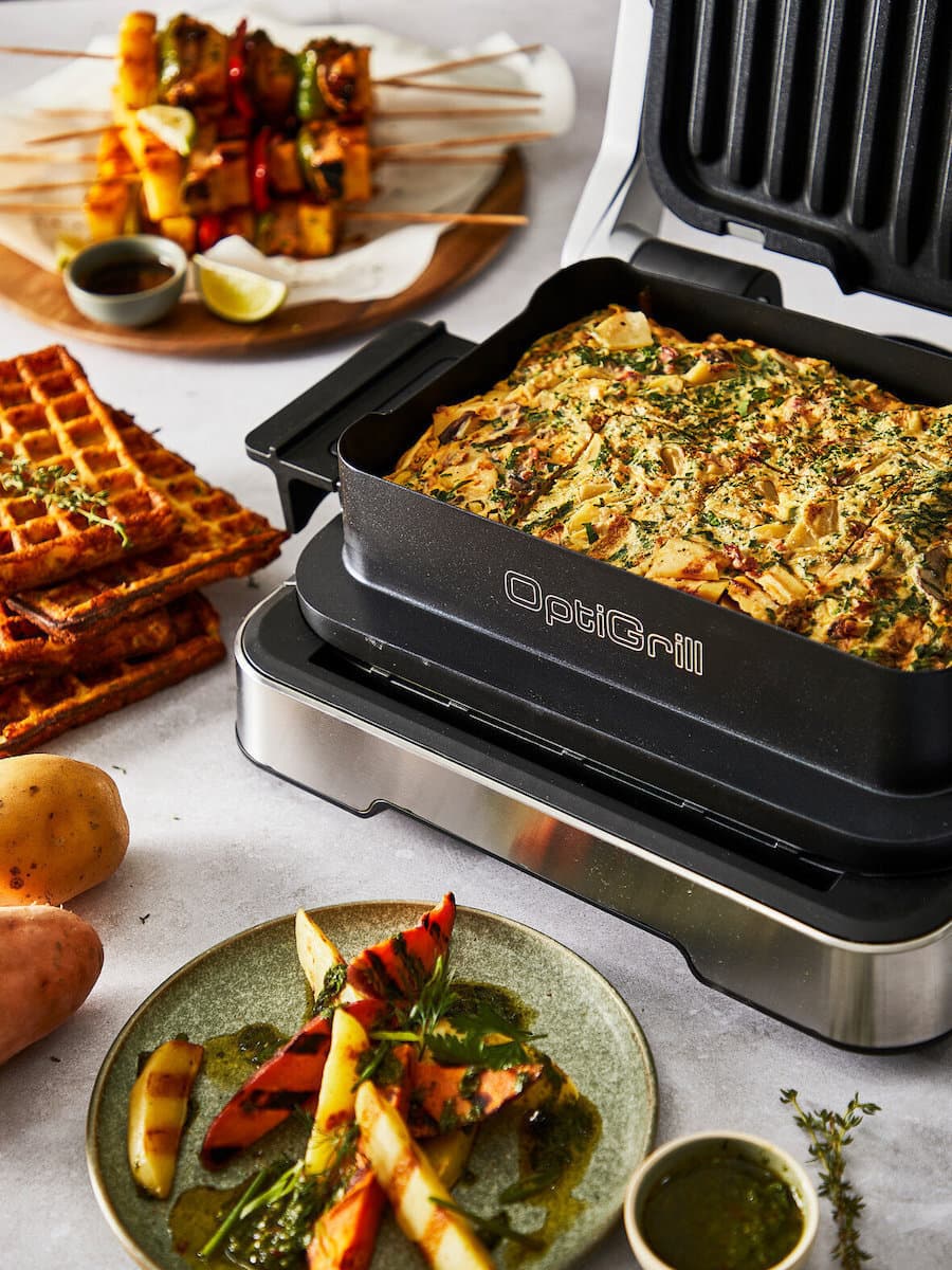 Tefal Optigrill 4-in-1 Επιτραπέζια Ηλεκτρική Ψησταριά Λείας και Αυλακωτής Πλάκας 2100W Ανοξείδωτη με Καπάκι και Ρυθμιζόμενο Θερμοστάτη GC774D30 4