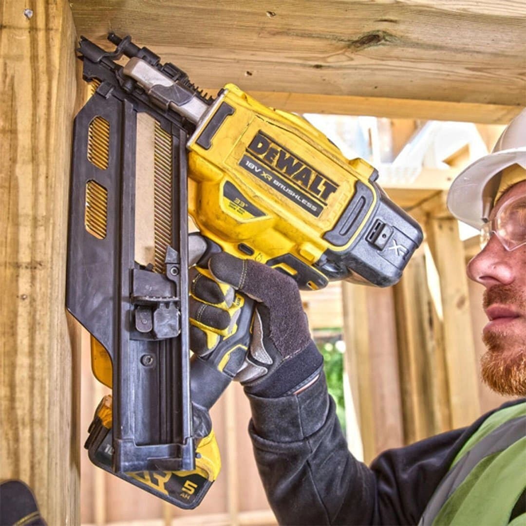 DEWALT Καρφωτικό Μπαταρίας DCN930N 18V για Καρφιά 7