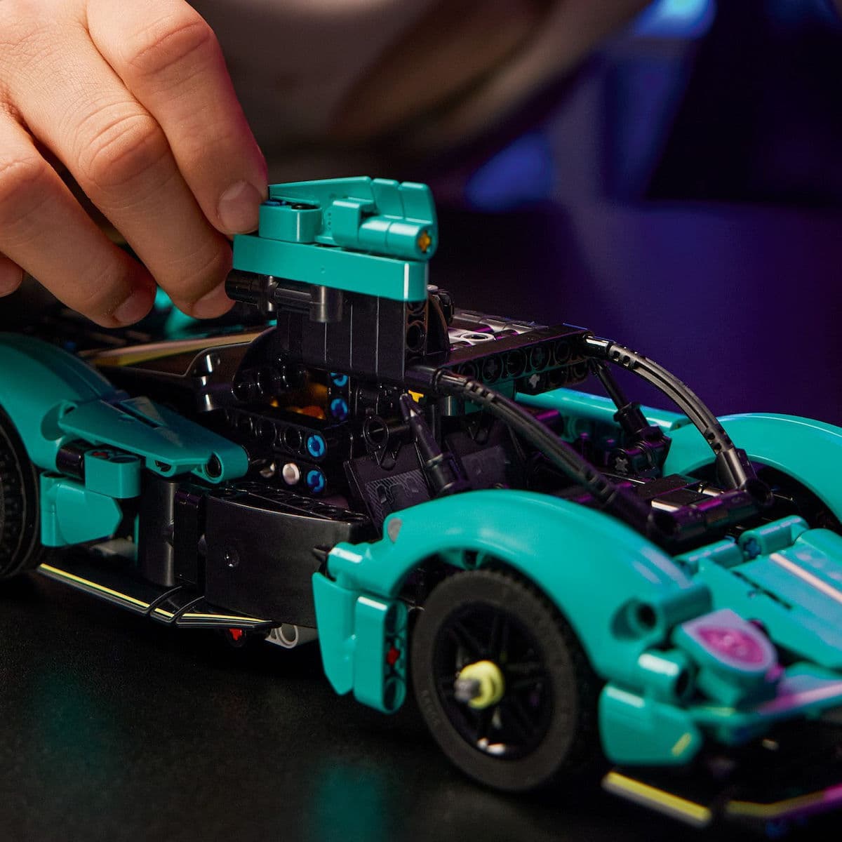 LEGO Technic Aston Martin Valkyrie για 9+ Ετών 707τμχ 42208 9