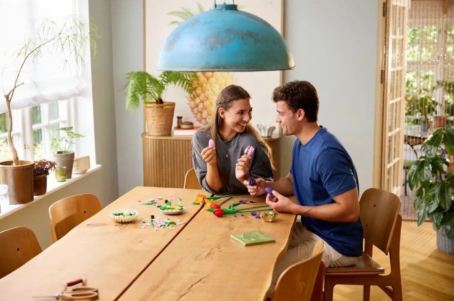 LEGO Botanical Collection Tulip Bouquet για 18+ Ετών 576τμχ 11501 3
