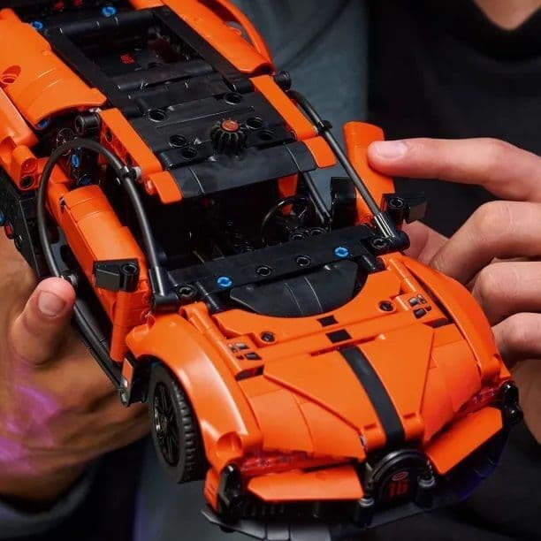 LEGO Technic Bugatti Chiron Pur Sport Hypercar για 9+ Ετών 771τμχ 42222 5