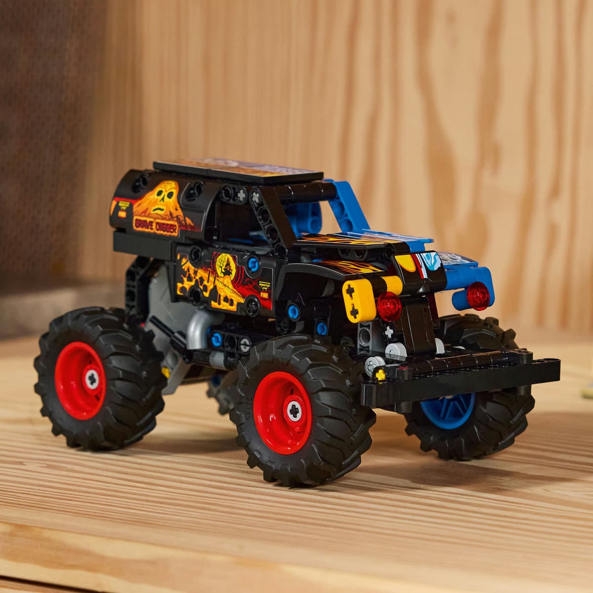 LEGO Technic Monster Jam™ Grave Digger™ Fire and Ice για 7+ Ετών 263τμχ 42219 5