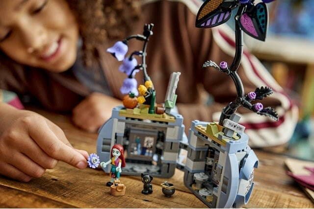 LEGO Disney Sally's Flowerpot για 9+ Ετών 346τμχ 43288 5