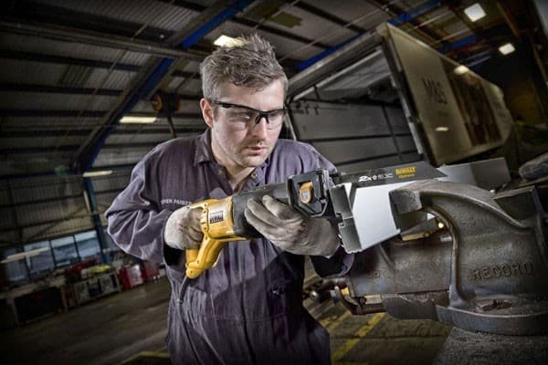 DEWALT DWE305PK Σπαθοσέγα 1100W 5