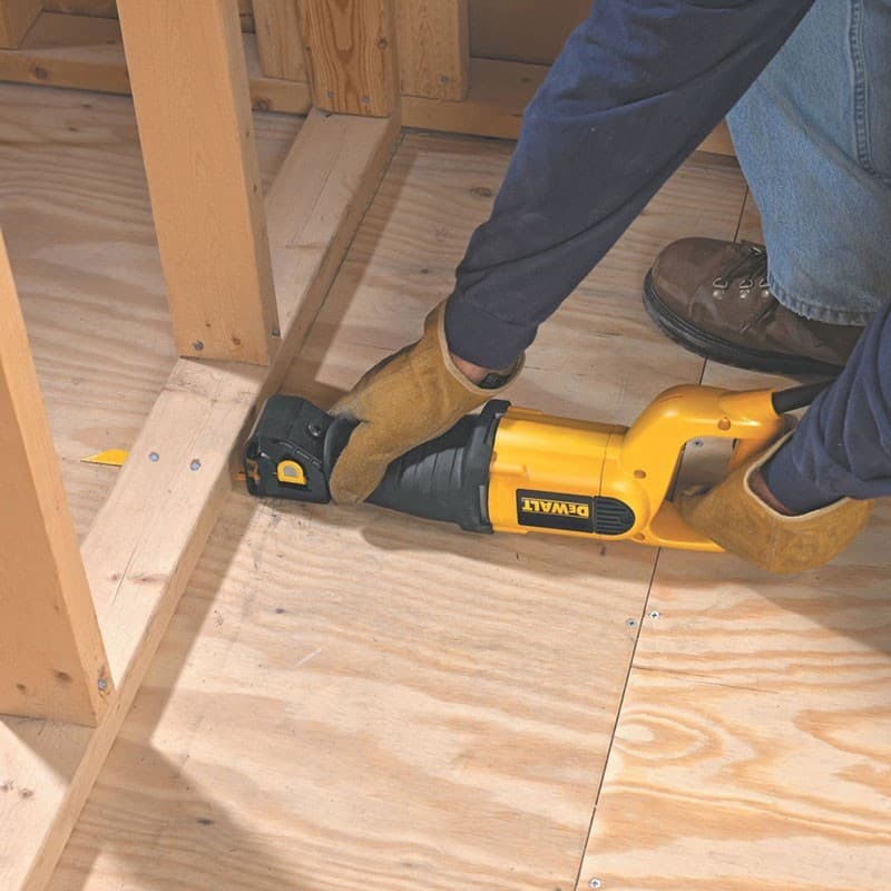 DEWALT DWE305PK Σπαθοσέγα 1100W 6