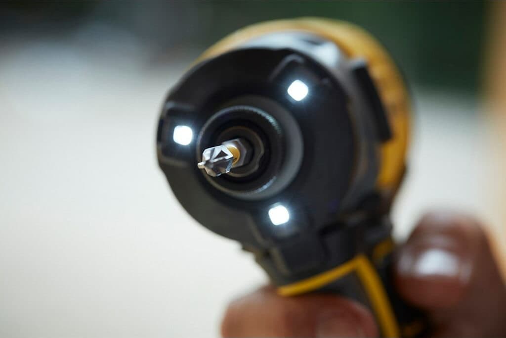 Stanley Fatmax Κατσαβίδι Μπαταρίας Brushless 18V 2x2Ah 8