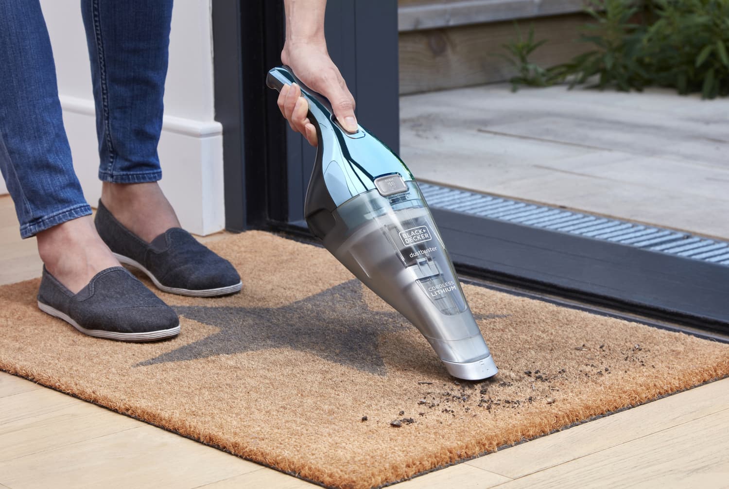Black & Decker NVC220WBC Επαναφορτιζόμενο Σκουπάκι Χειρός 7.2V Μπλε 5