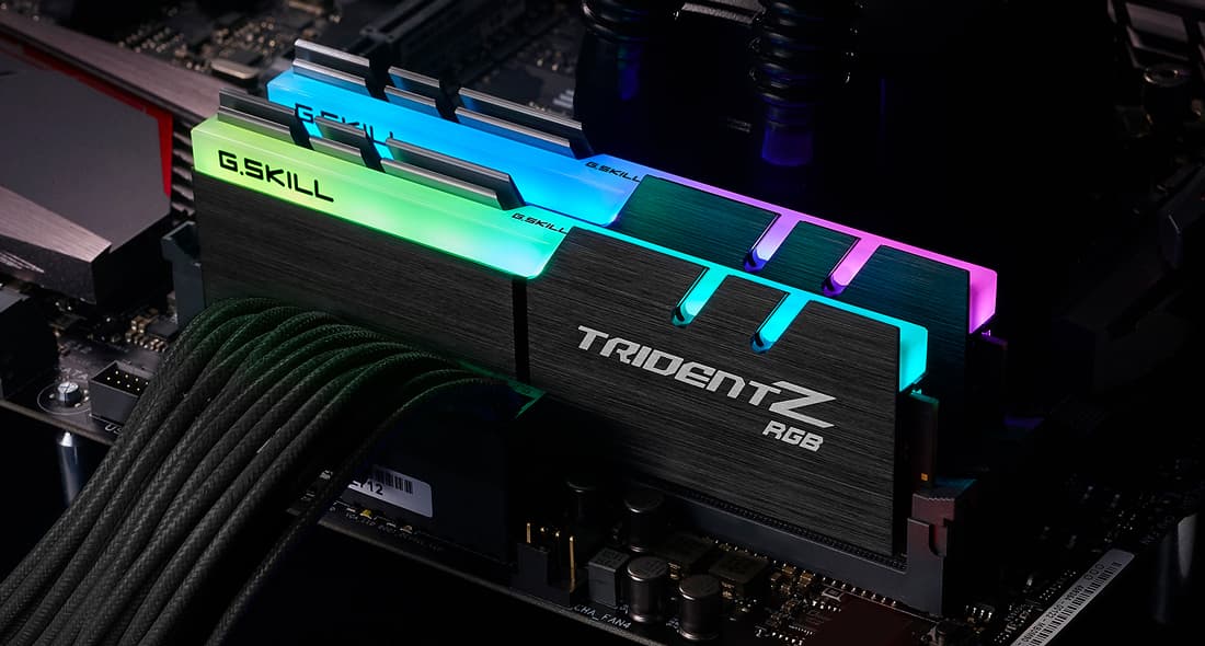 G.Skill Trident Z RGB DDR4 32GB RAM με 2x16GB Modules και Ταχύτητα 3600 για Desktop F4-3600C18D-32GTZR 4