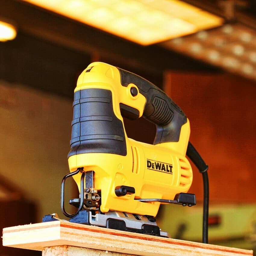 DEWALT dwe349 Σέγα 650W 5