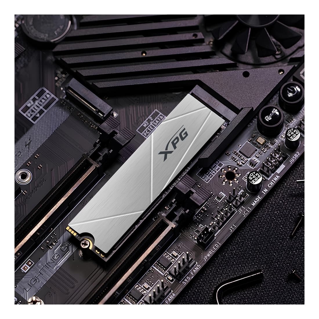 Adata XPG GAMMIX S60 SSD 2TB τύπου M.2 με σύνδεση PCI Express 4.0 AGAMMIXS60-2T-CS 8