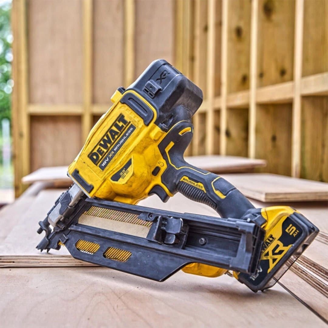 DEWALT Καρφωτικό Μπαταρίας DCN930N 18V για Καρφιά 5