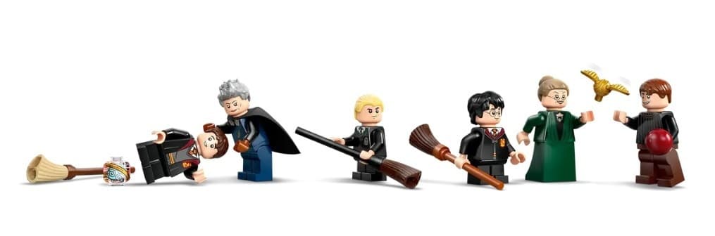 LEGO Harry Potter Hogwarts Castle: Flying Lessons για 9+ Ετών 651τμχ 76447 5