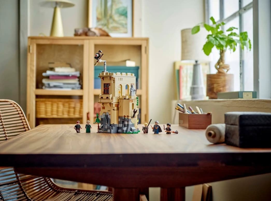 LEGO Harry Potter Hogwarts Castle: Flying Lessons για 9+ Ετών 651τμχ 76447 10