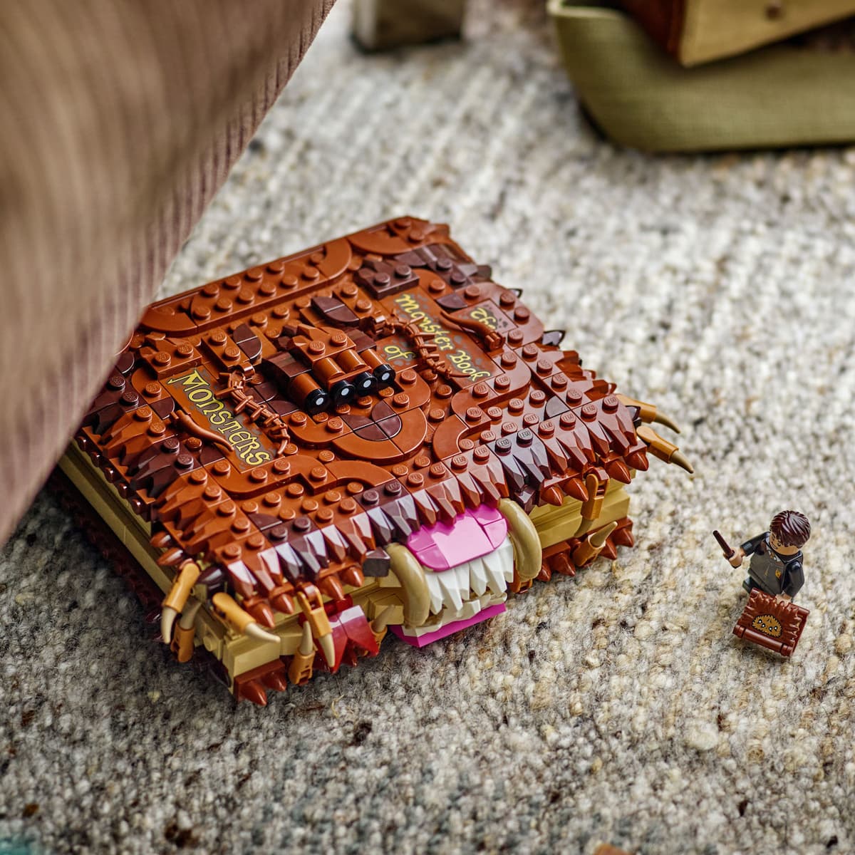 LEGO Harry Potter Chomping Monster Book of Monsters για 9+ Ετών 518τμχ 76449 3