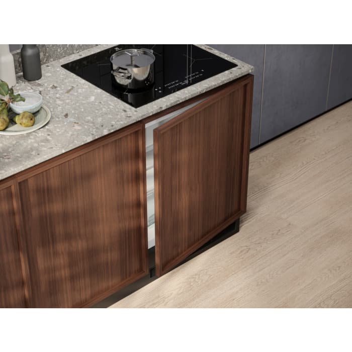Electrolux Εντοιχιζόμενο Ψυγείο Συντήρησης 127lt Υ81.9xΠ56xΒ54.7εκ. Λευκό LXB2AE82S 2