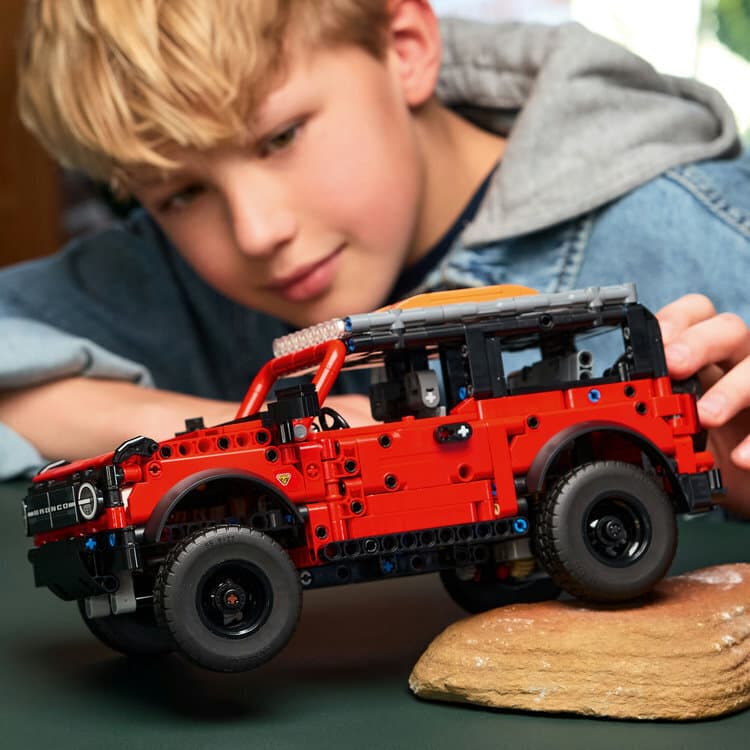 LEGO Technic Ford Bronco® SUV για 9+ Ετών 943τμχ 42213 5