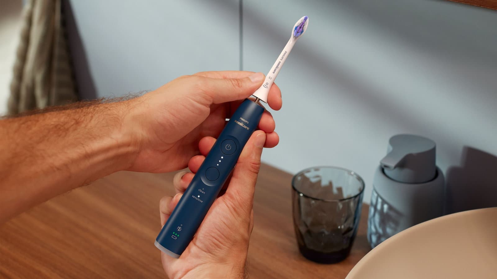 Philips Sonicare Protectiveclean Ηλεκτρική Οδοντόβουρτσα με Αισθητήρα Πίεσης και Θήκη Ταξιδίου Μπλε 7