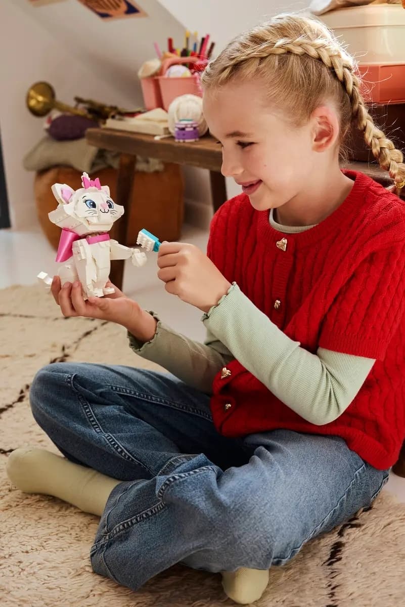 LEGO Disney The Aristocats Adorable Marie για 7+ Ετών 369τμχ 43286 9