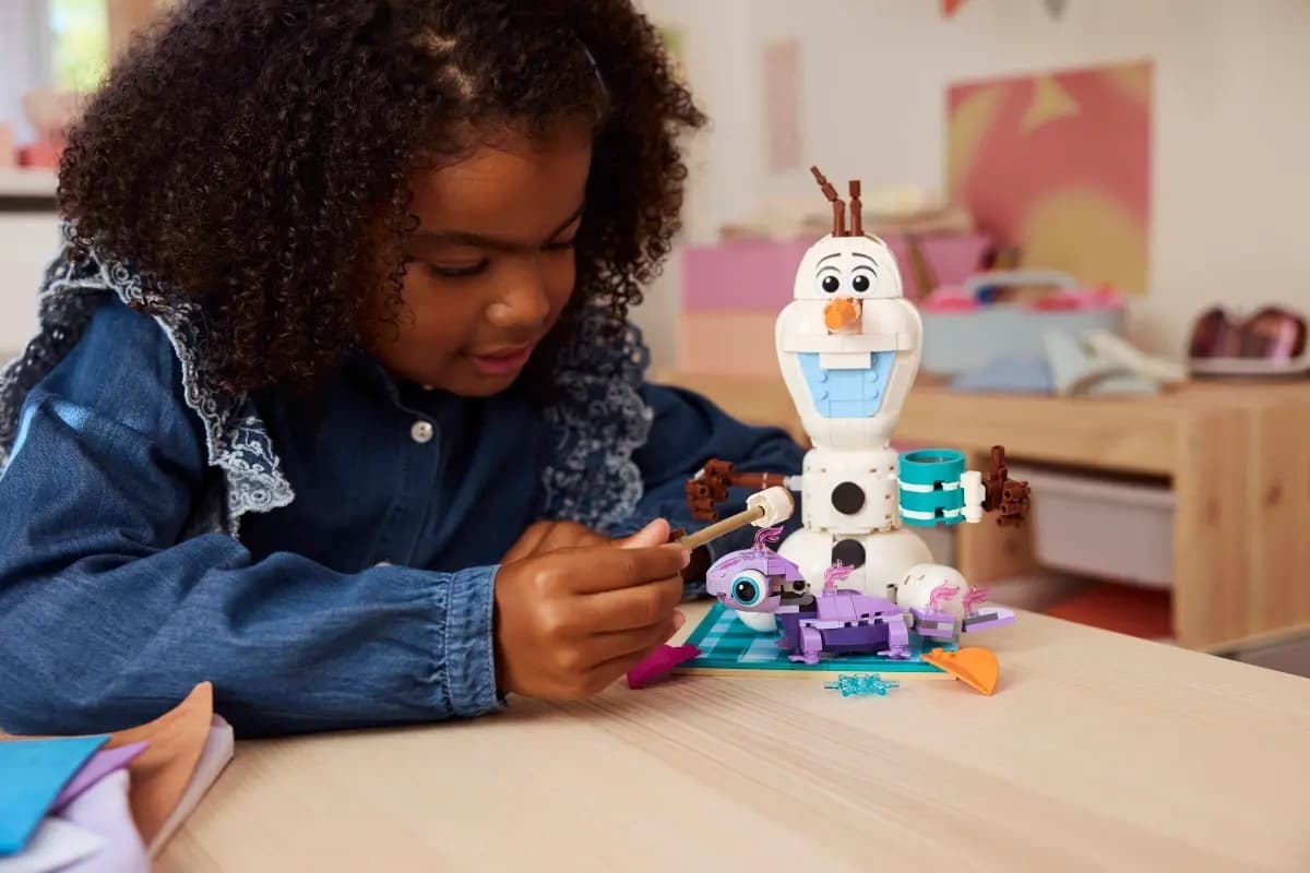 LEGO Disney Olaf and Bruni’s Picnic Fun για 7+ Ετών 478τμχ 43287 7